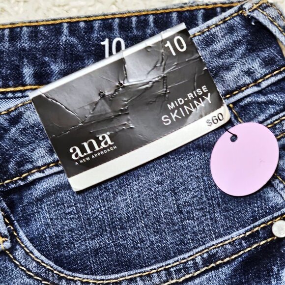 a.n.a. Denim Jeans with Pearls & Rhinestones. Mid-Rise Skinny, Size 10. NWT. - Picture 12 of 16
